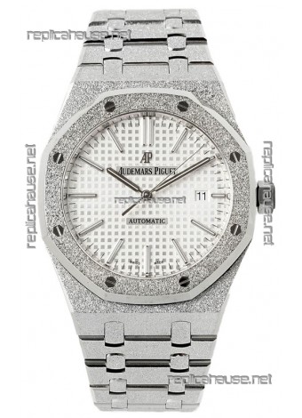 Audemars Piguet Royal Oak Frosted 37MM Self-Winding White Dial 1:1 Mirror Replica Watch